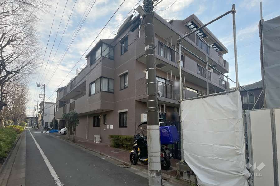 グリーンパーク綾瀬２３の外観（北西側から）