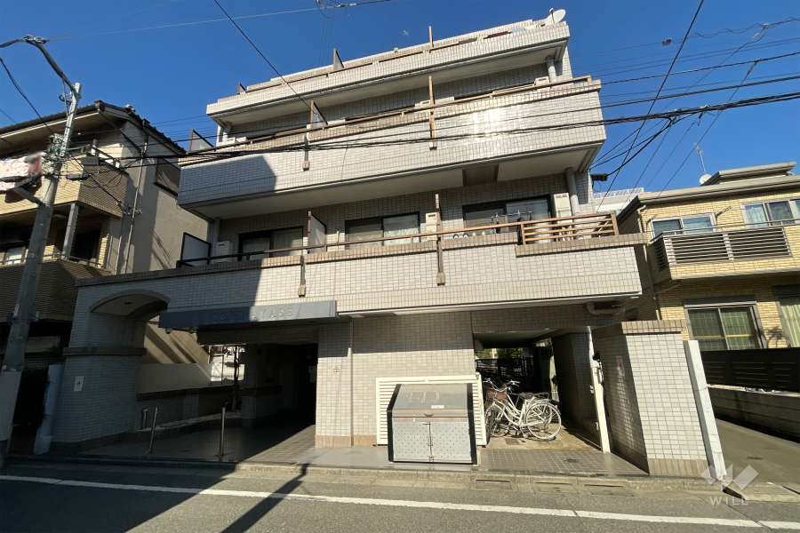 ワコーレ綾瀬の外観（南東側から）