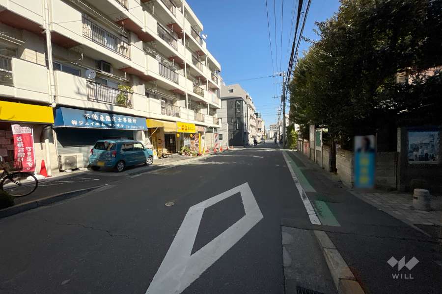 敷地南側の前面道路　