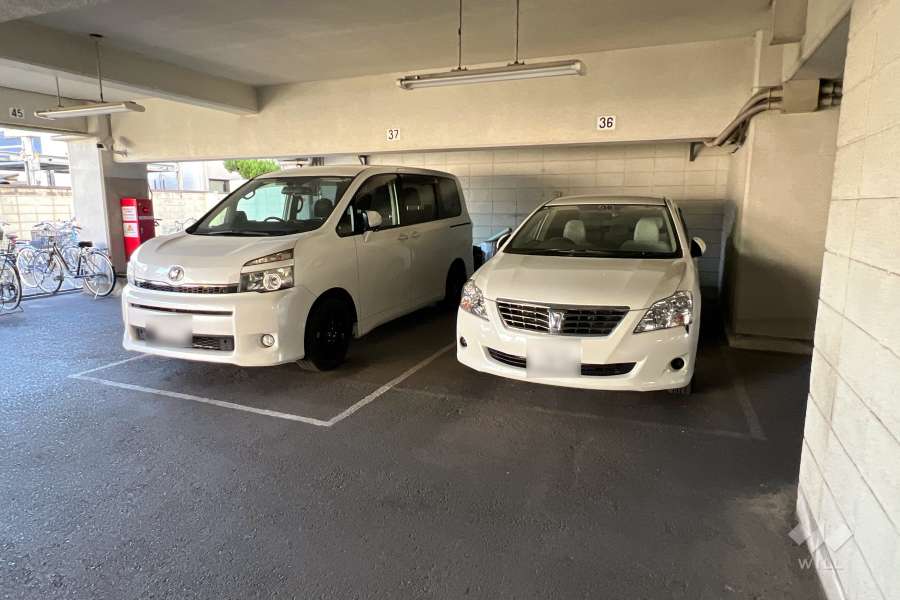 敷地内駐車場（屋内平面式）