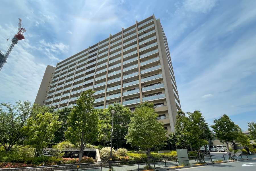 オーベルグランディオ千住大橋エアーズの外観（北東側から）