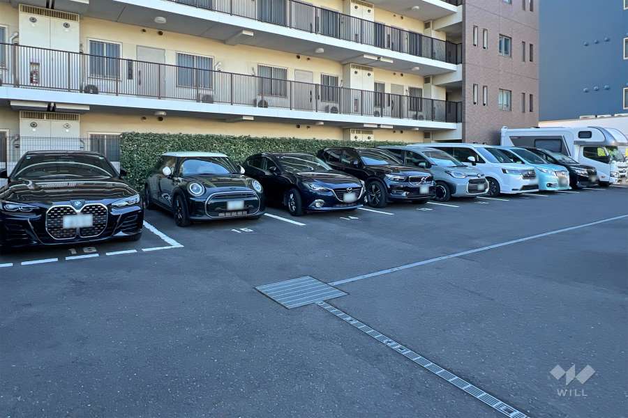 敷地内駐車場（屋外平面式）
