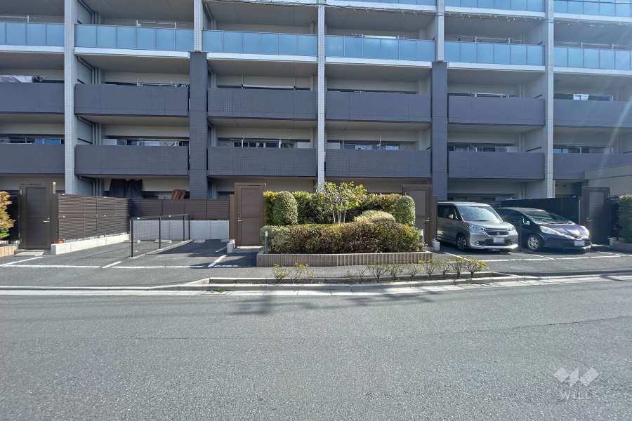 敷地内駐車場（屋外平面式）