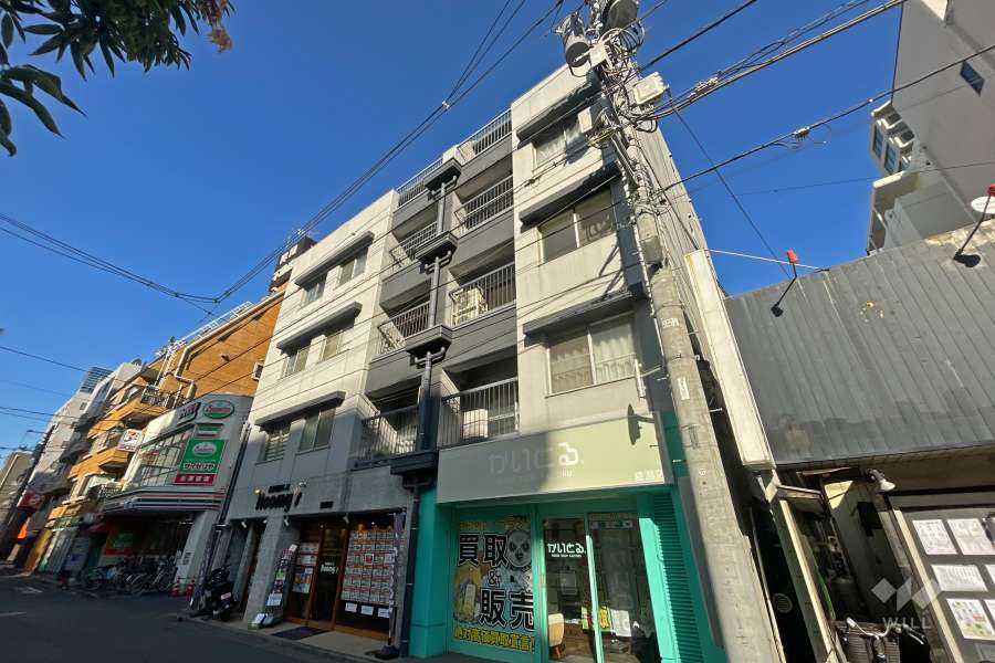 綾瀬フレンドハイツの外観（南東側から）