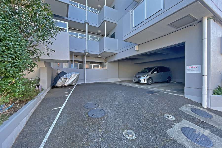敷地内駐車場（屋外平面式）