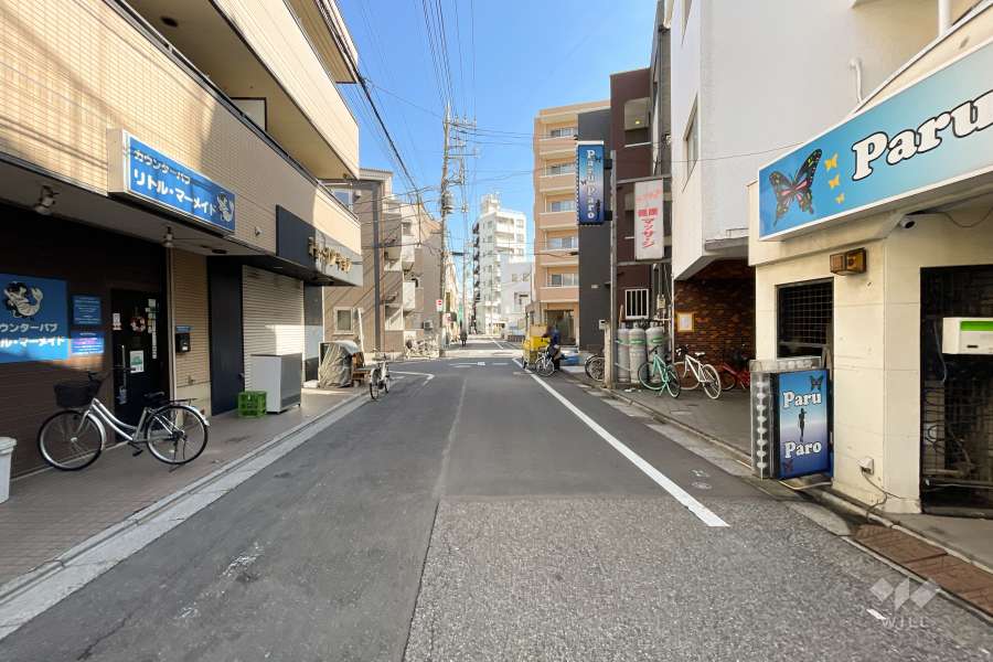 敷地北側の前面道路