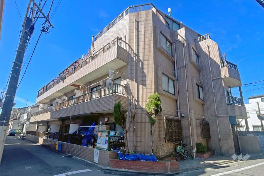 センチュリーマンション西新井の外観（南西側から）