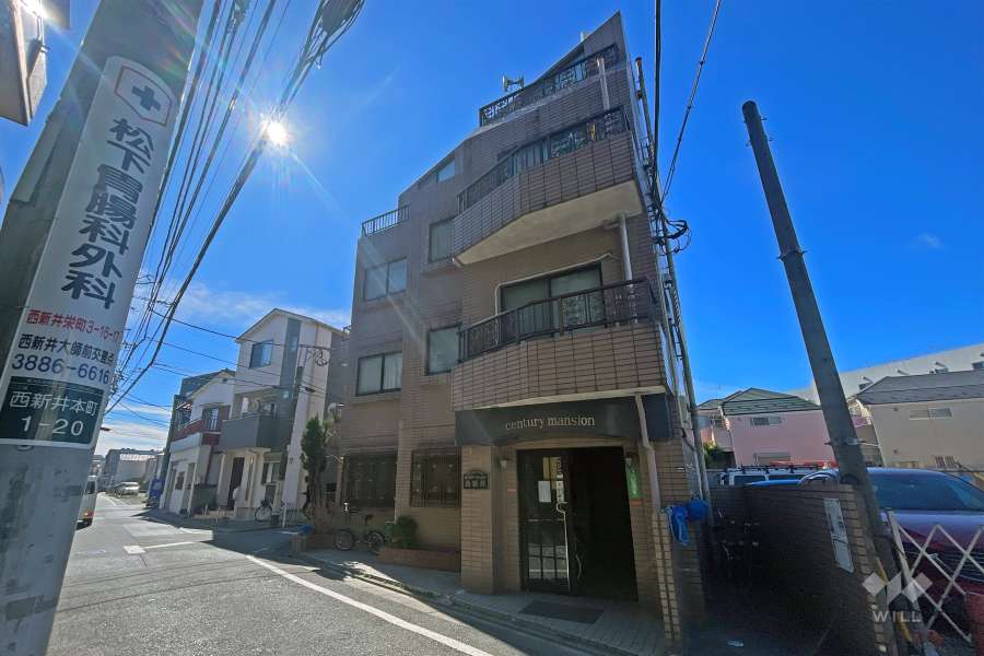 センチュリーマンション西新井の外観（南東側から）