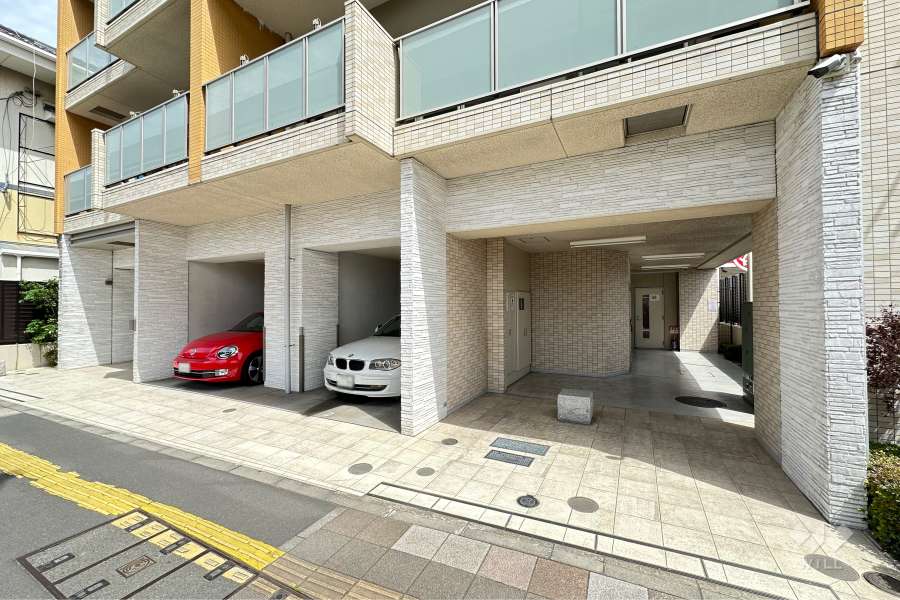 敷地内駐車場（屋内平面式）
