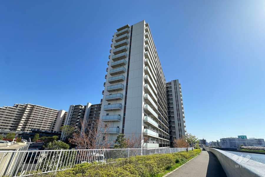 ファインシティ王子神谷リバーアンドフォレストの外観（北西側から）