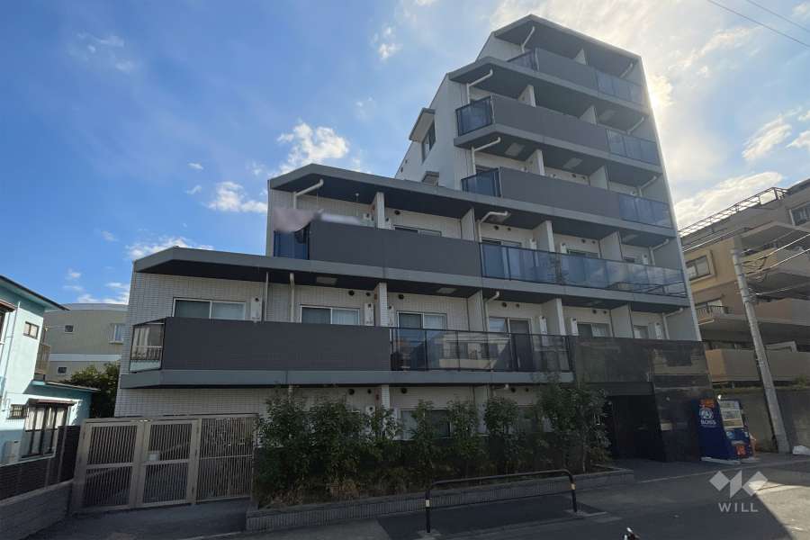 レアライズ綾瀬の外観（北西側から）