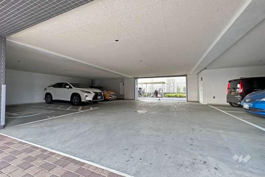 敷地内駐車場（屋外平面式）