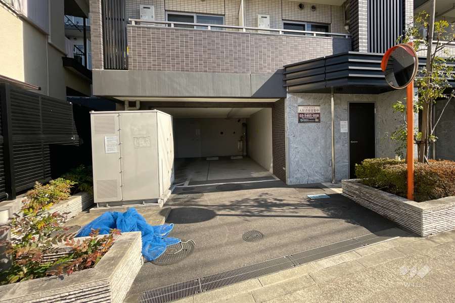 敷地内駐車場（屋内平面式）