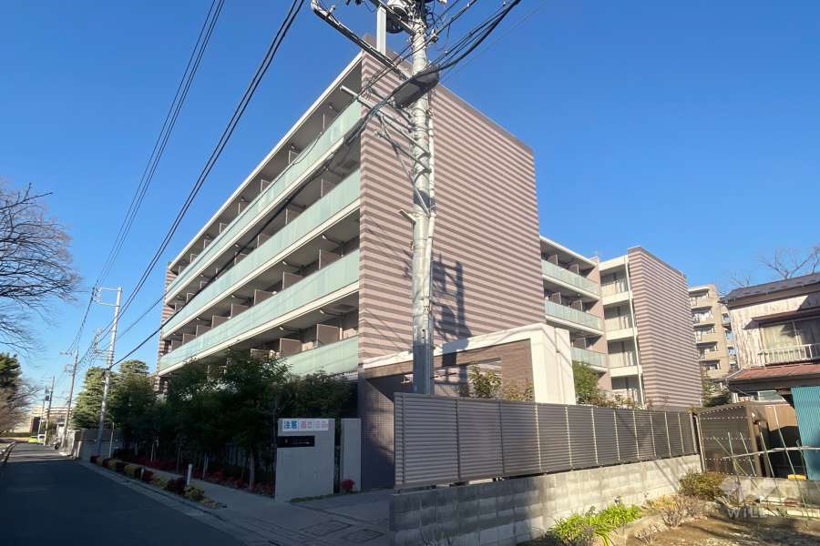 ライジングプレイス綾瀬の外観（南東側から）