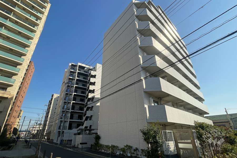 クレヴィスタ北綾瀬の外観（北西側から）