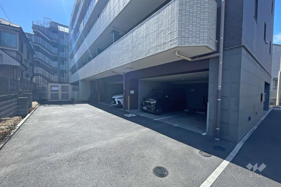 敷地内駐車場（屋内平面式）