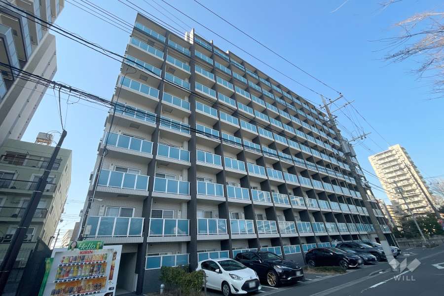 グランフォース北綾瀬の外観（南東側から）