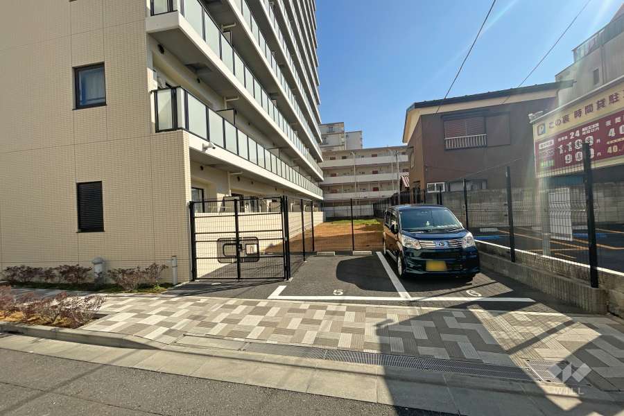 敷地内駐車場（屋外平面式）