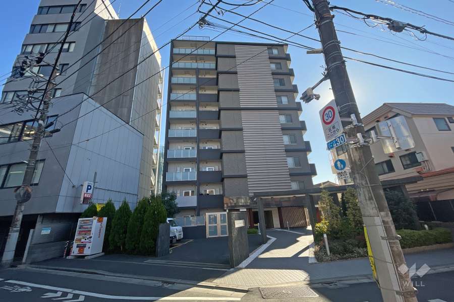 アルテカーサプレスト北千住の外観（南西側から）