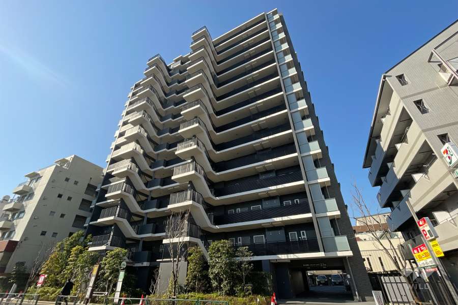 プレイズ北千住の外観（北側から）　　