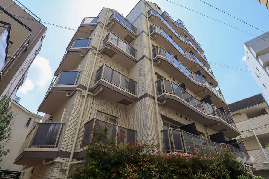 レガリス北千住の外観（北側から）