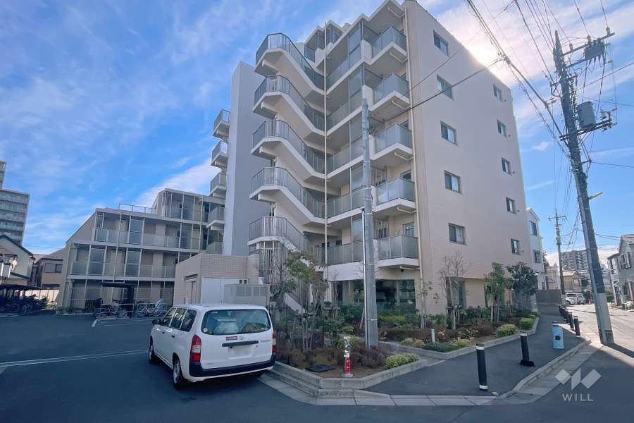 パレステージ江北２の外観（南西側から）