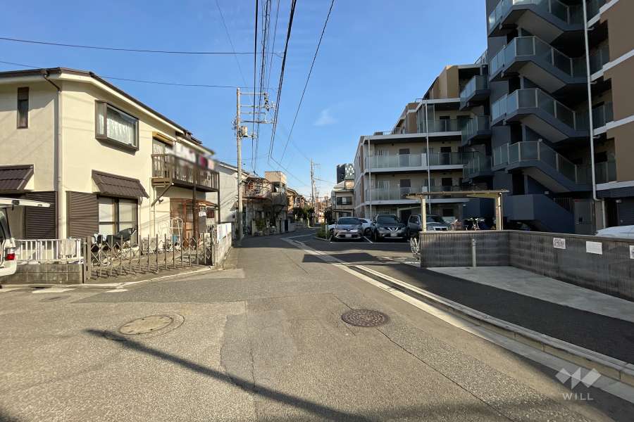敷地北側の前面道路　