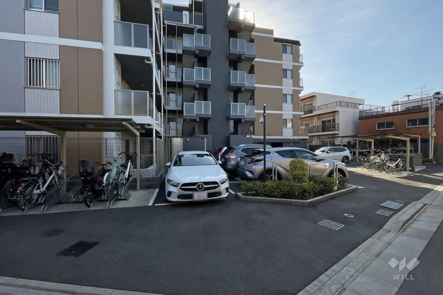 敷地内駐車場（屋外平面式）