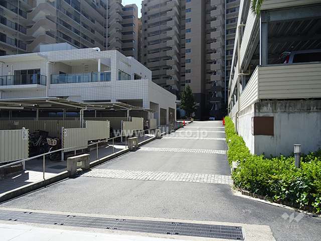 敷地出入り口（車路）