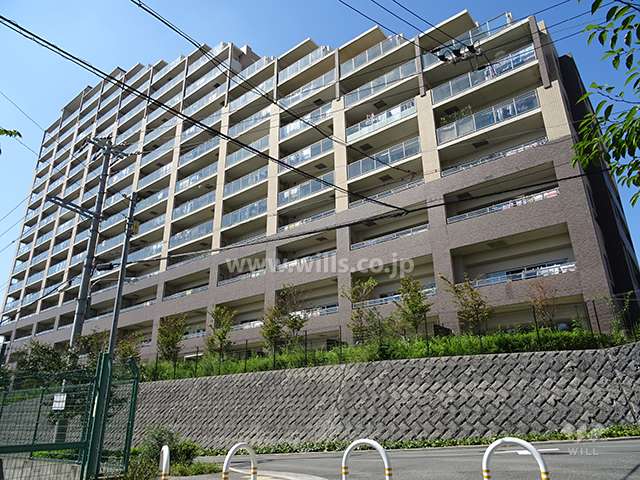 千里ディアヒルズ　ブライト・リッジの外観（南東側から）