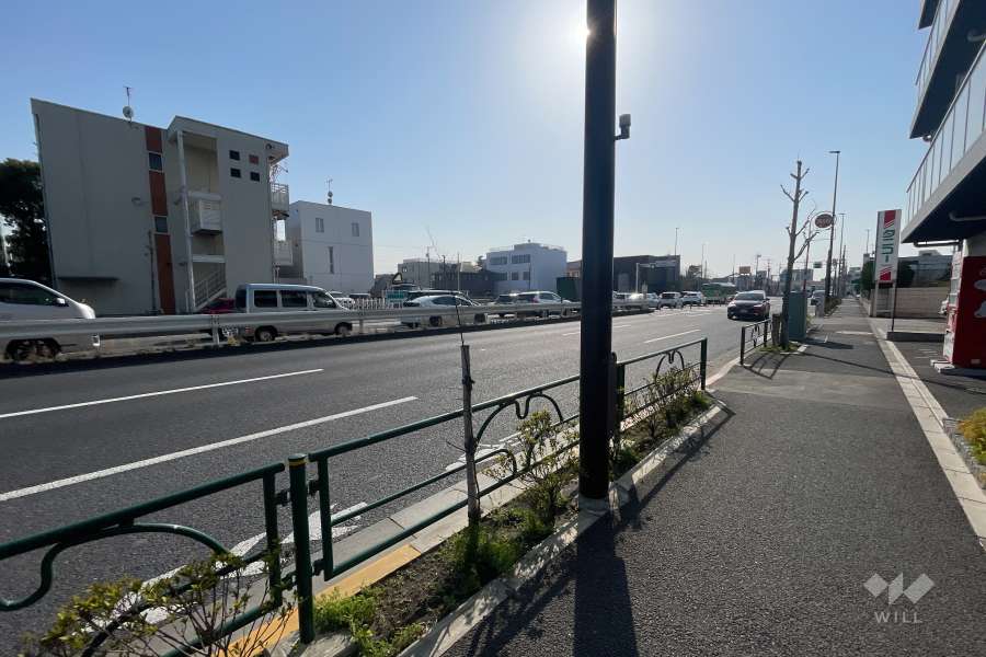 敷地南側の前面道路　