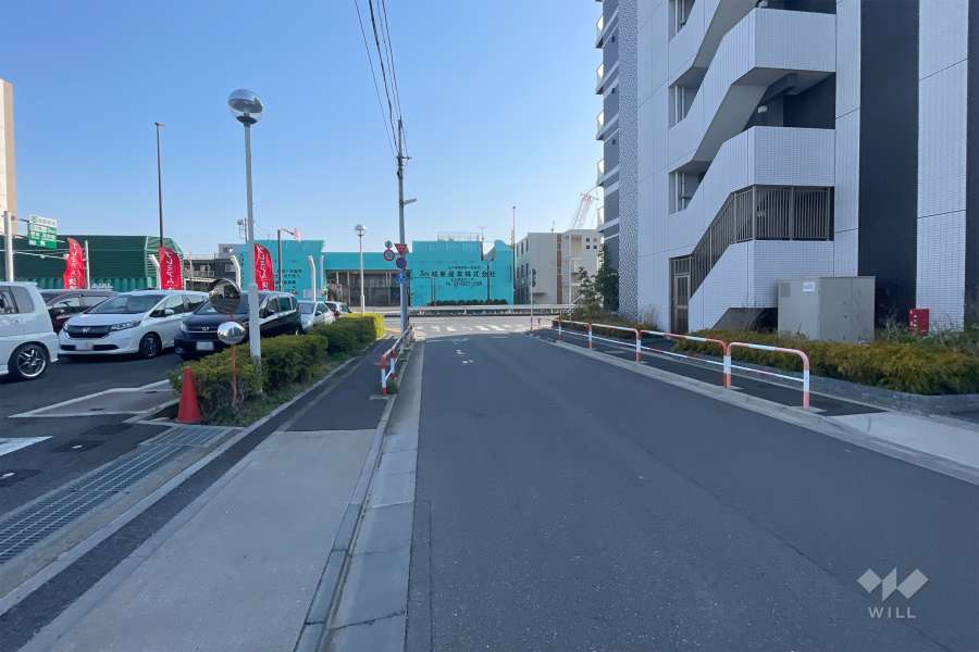 敷地東側の前面道路　