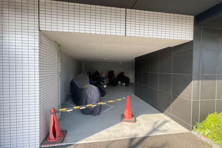 バイク置き場