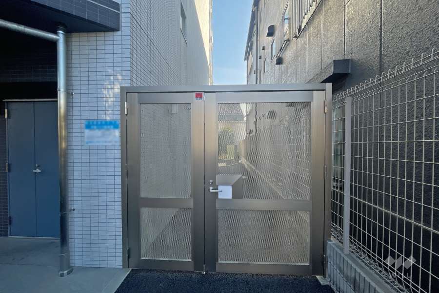駐輪場入口