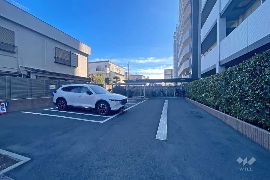 敷地内駐車場（屋外平面式）