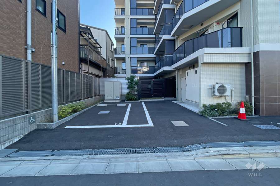 敷地内駐車場（屋外平面式）