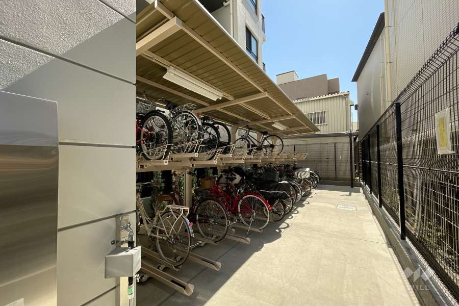 駐輪場（屋根あり）