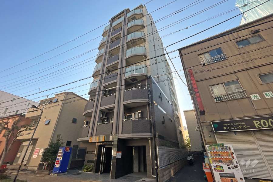 ベルシード綾瀬駅前の外観（北西側から）