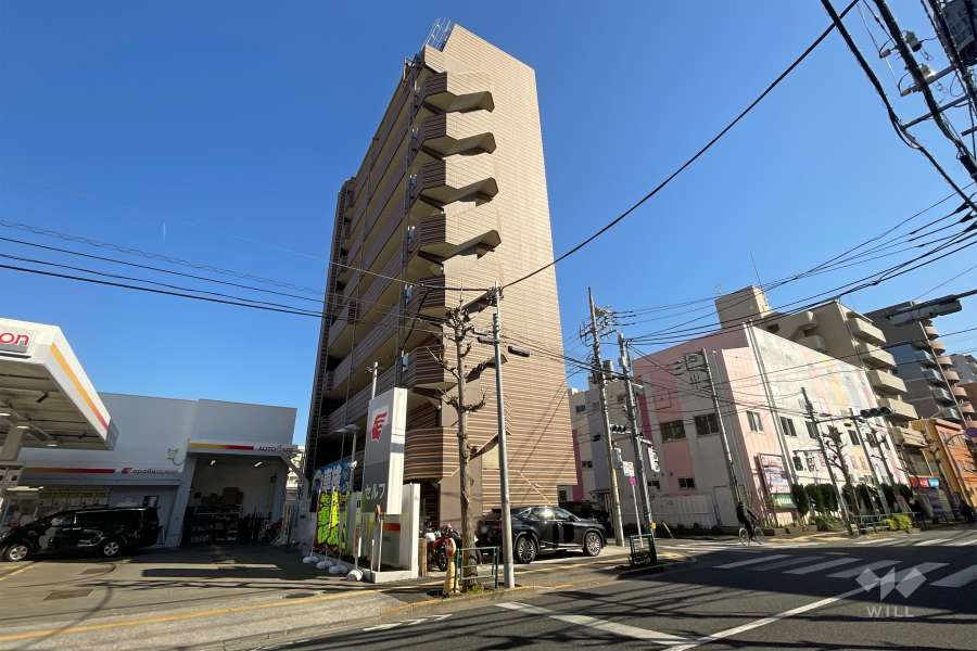 グロース綾瀬の外観（北西側から）