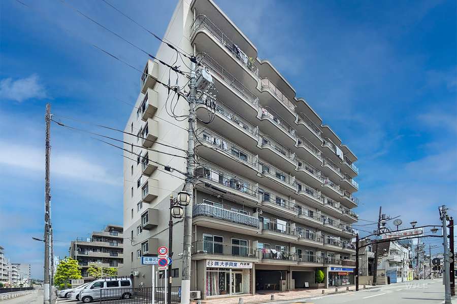 アドミレー成増の外観（西側から）