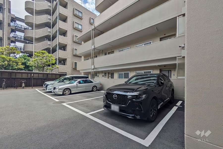 敷地内駐車場（屋外平面式）