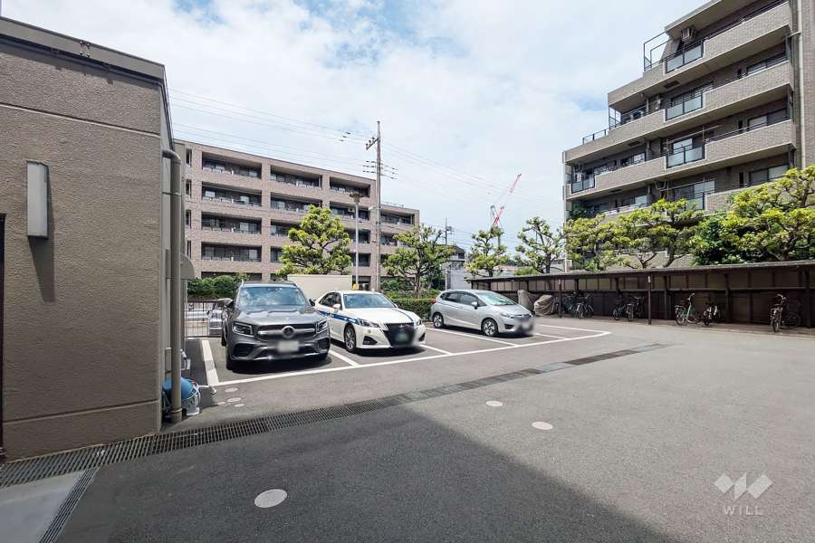 敷地内駐車場（屋外平面式）