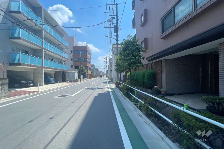 敷地東側の前面道路　