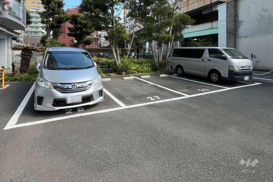 敷地内駐車場（屋外平面式）