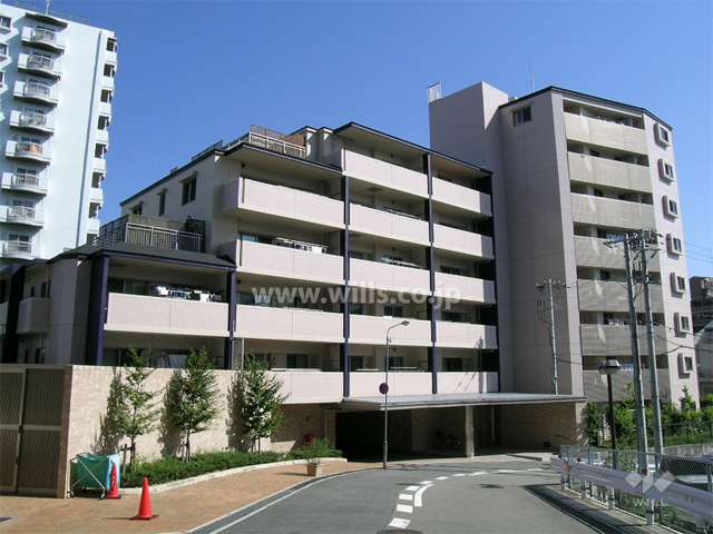 外観（北西側から見る）