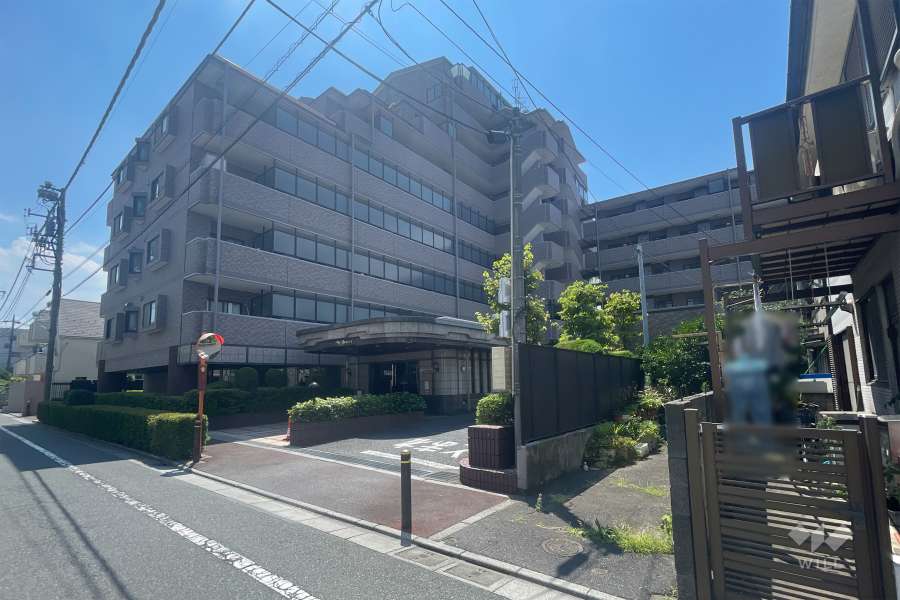 ライオンズシティ蓮根の外観（北東側から）　