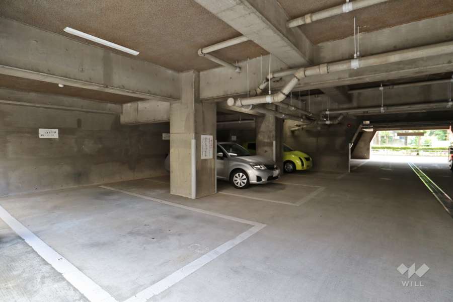 敷地内駐車場（屋内平面式）