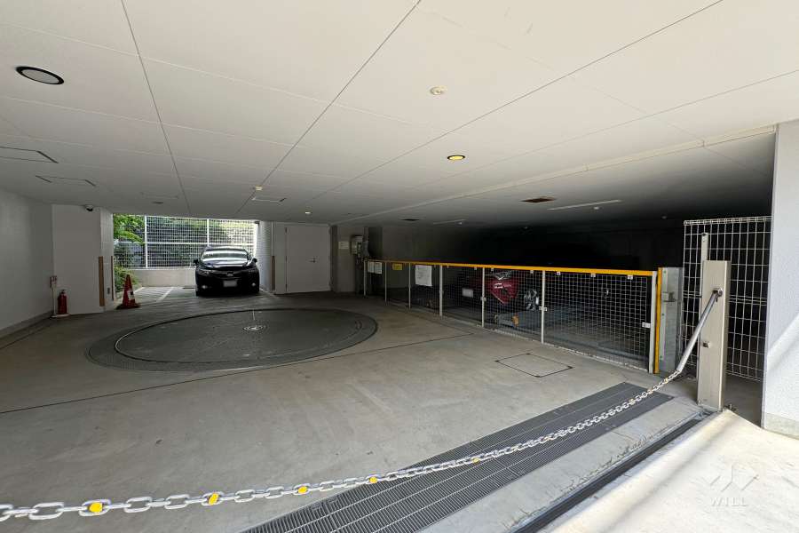 敷地内駐車場（屋内機械式）