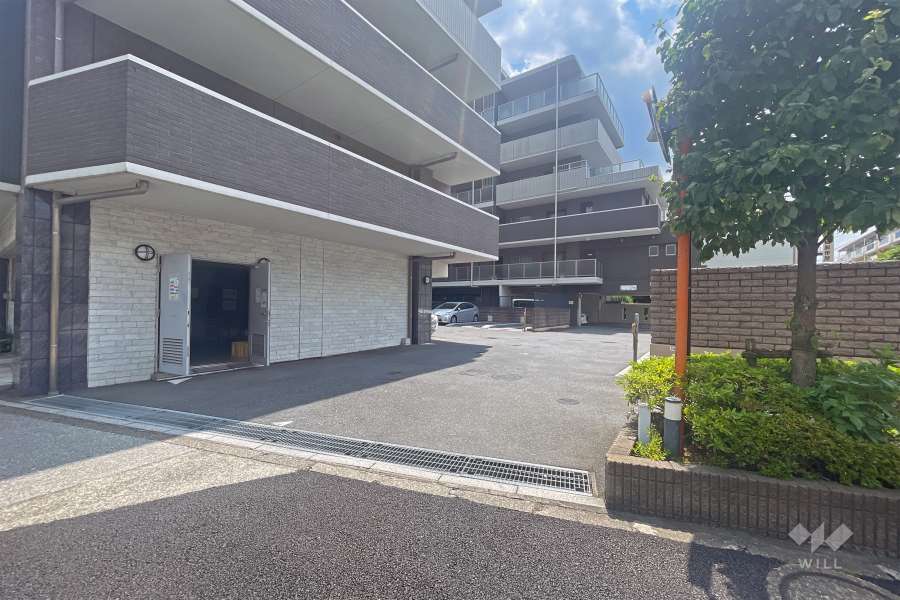 駐車場の出入り口