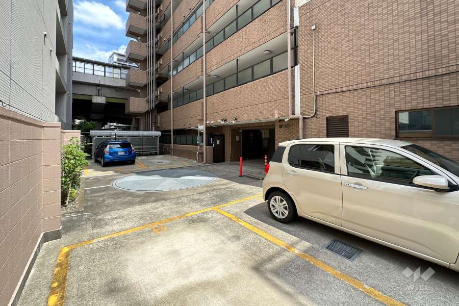 敷地内駐車場（屋外平面式）